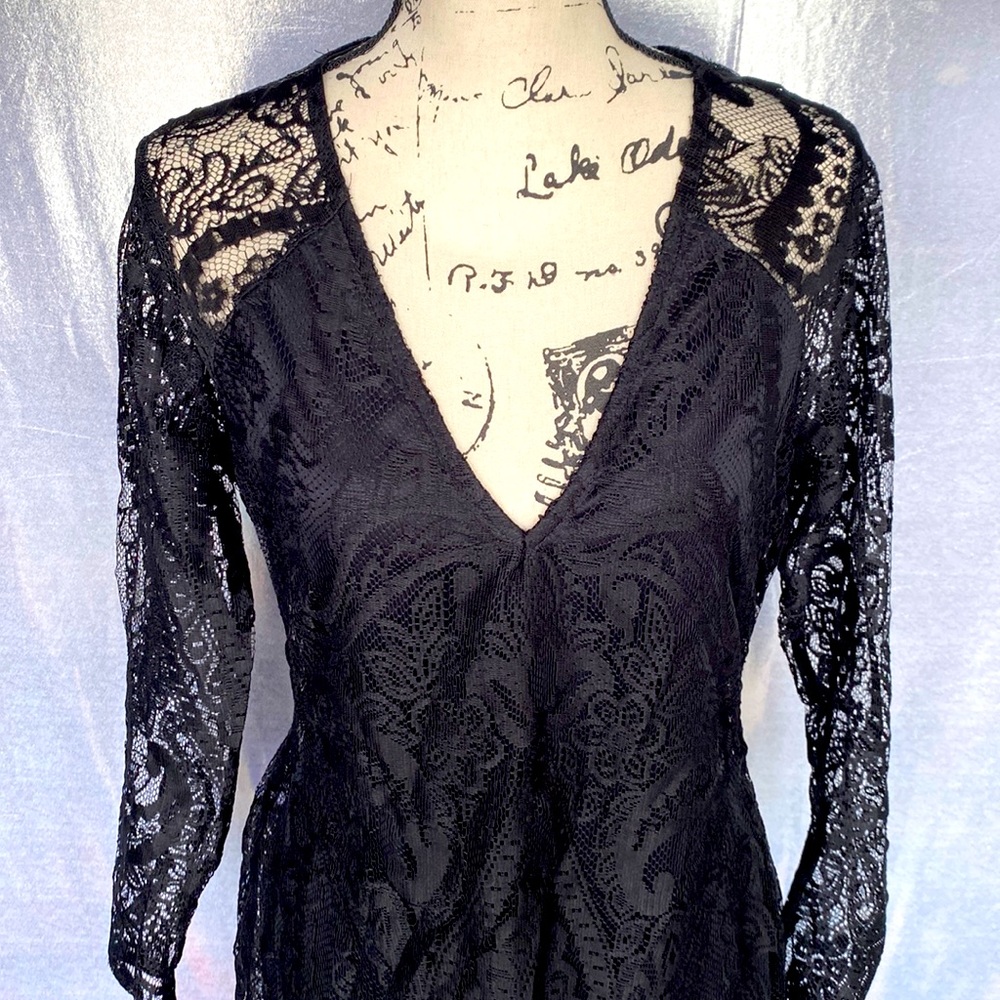 Black Lace Long Sleeve Midi Dress